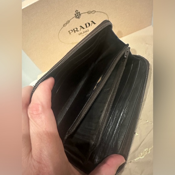 Prada wallet - Picture 5 of 14